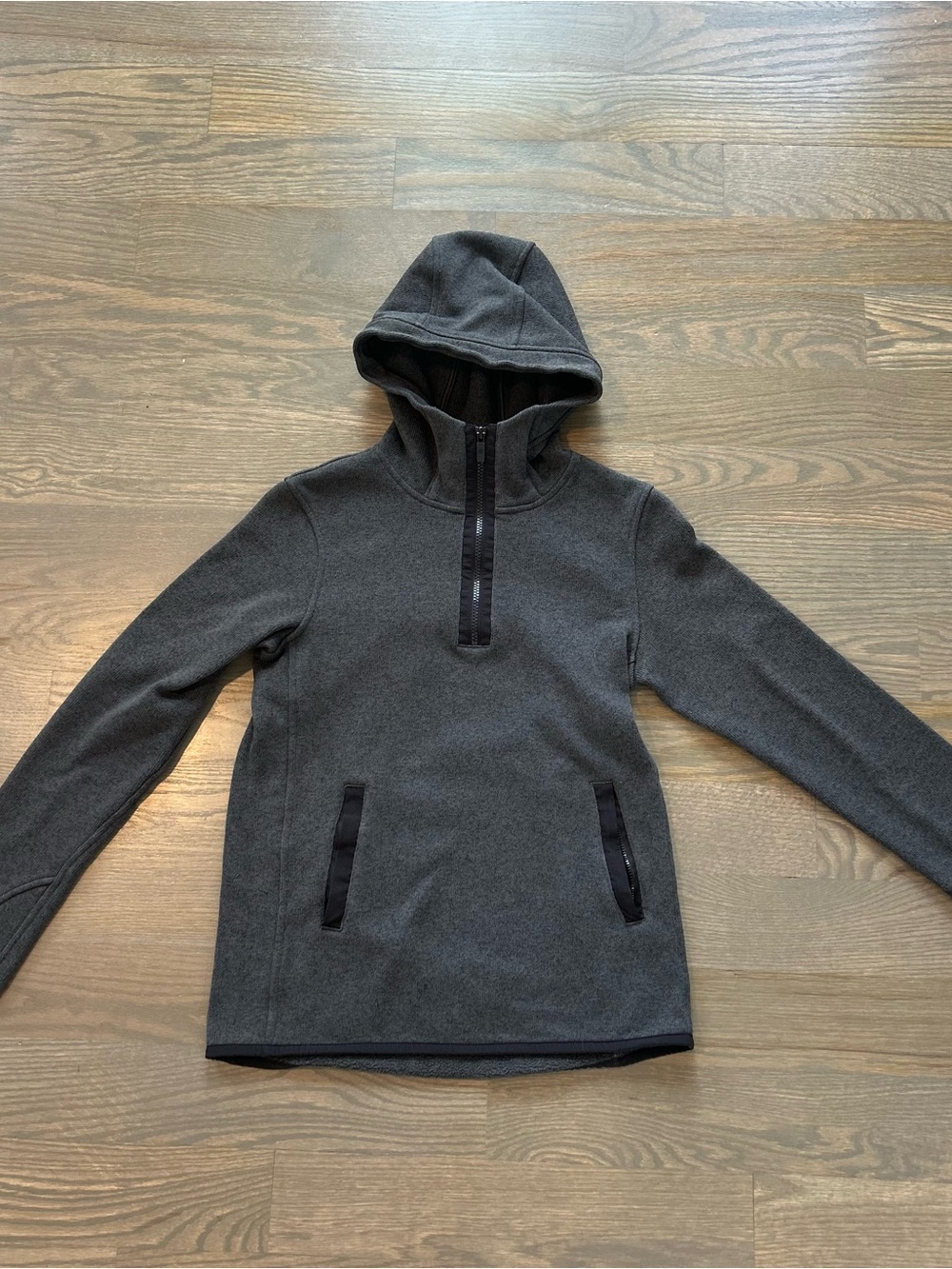 Lululemon It's Fleecing Cold Out Pullover size 4?